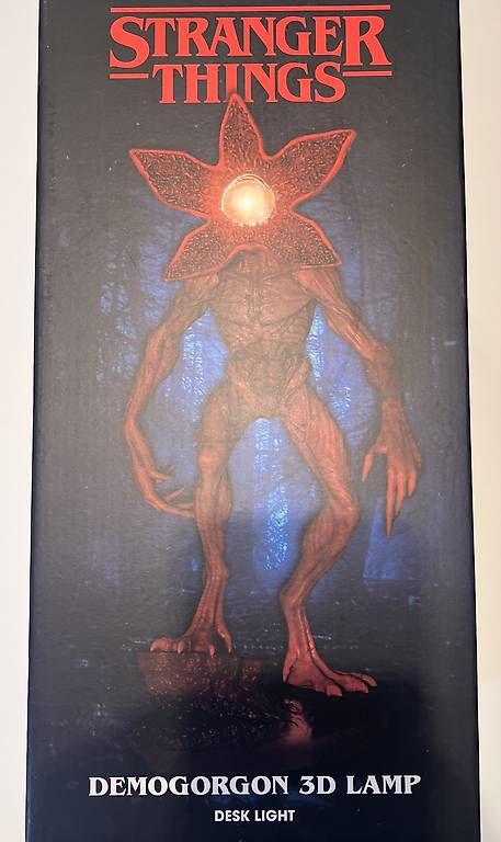 Statuette: Stranger things - Demogorgon 3D Light desk lamp – Usato da Prangins venduto da AndreGB 4