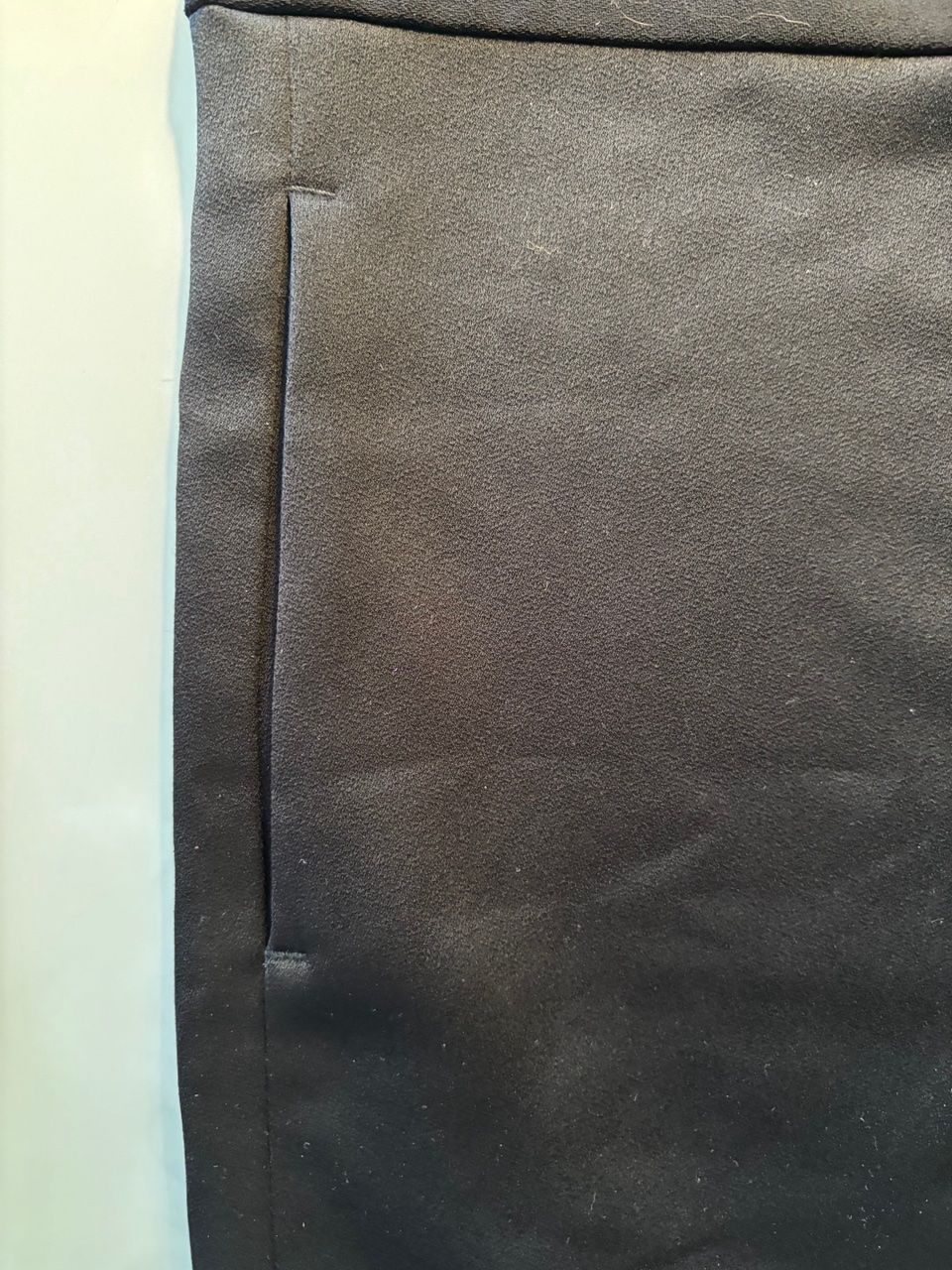 Vestiti: Schwarzes Kleid – Usato da Eglisau venduto da SAM240186 4