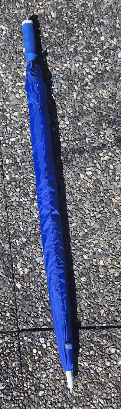 Ombrelli: Parapluie de golf Mizuno bleu – Usato da Botyre (Ayent) venduto da Viperine 8