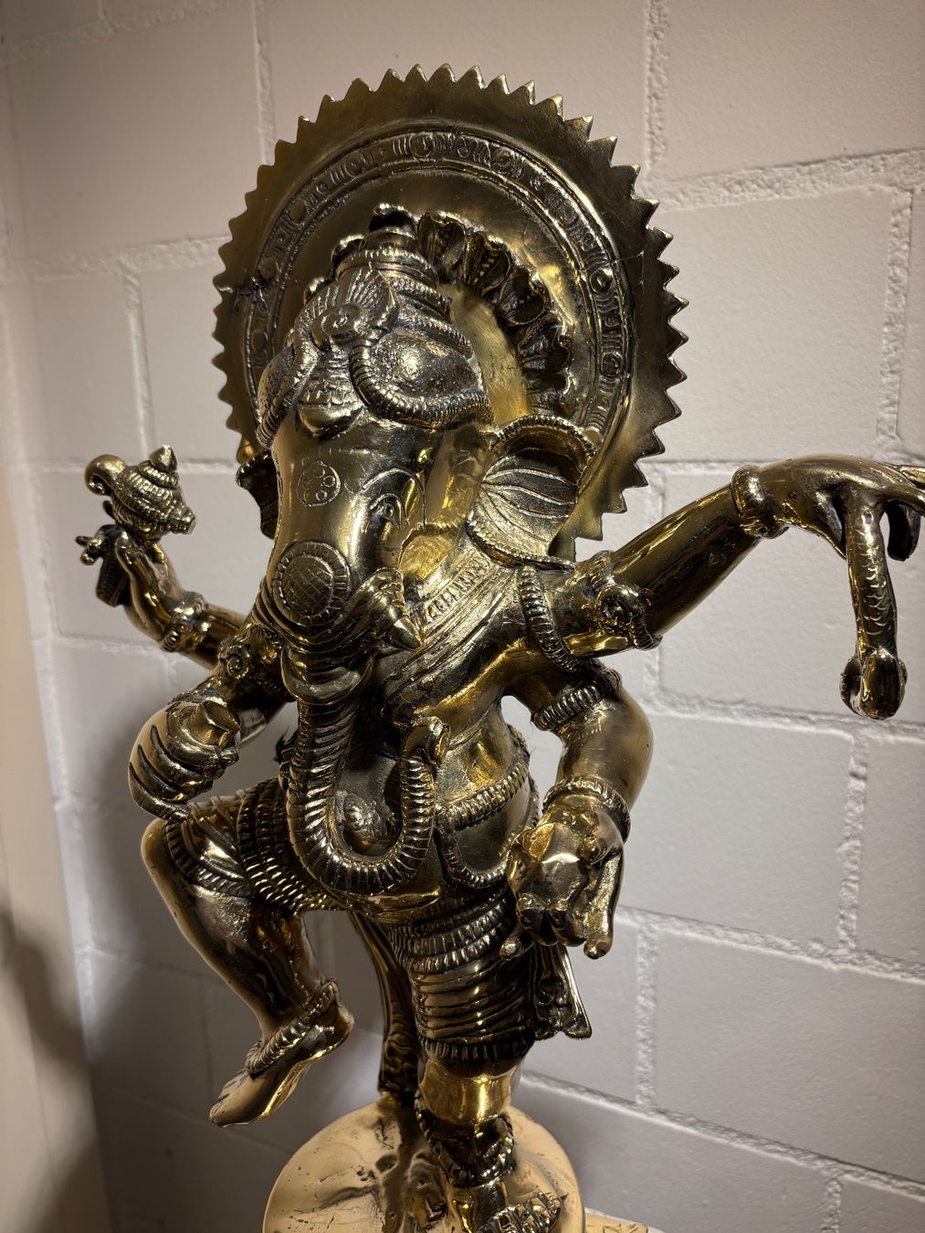 Skulpturen & Statuen: Ganesha Messing Skulptur 52 cm – Gebraucht aus Lenggenwil von Unique_ 1