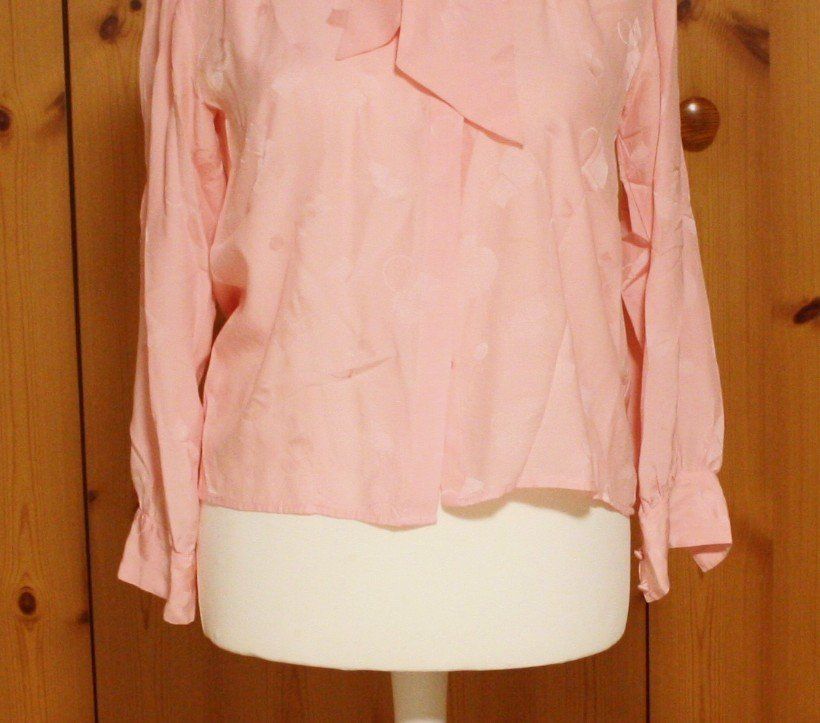 Camicette: Bluse CHAQUE - FOIS Seide rosa Gr. 38 – Usato da Flüelen venduto da Diversicum-Vintage 2