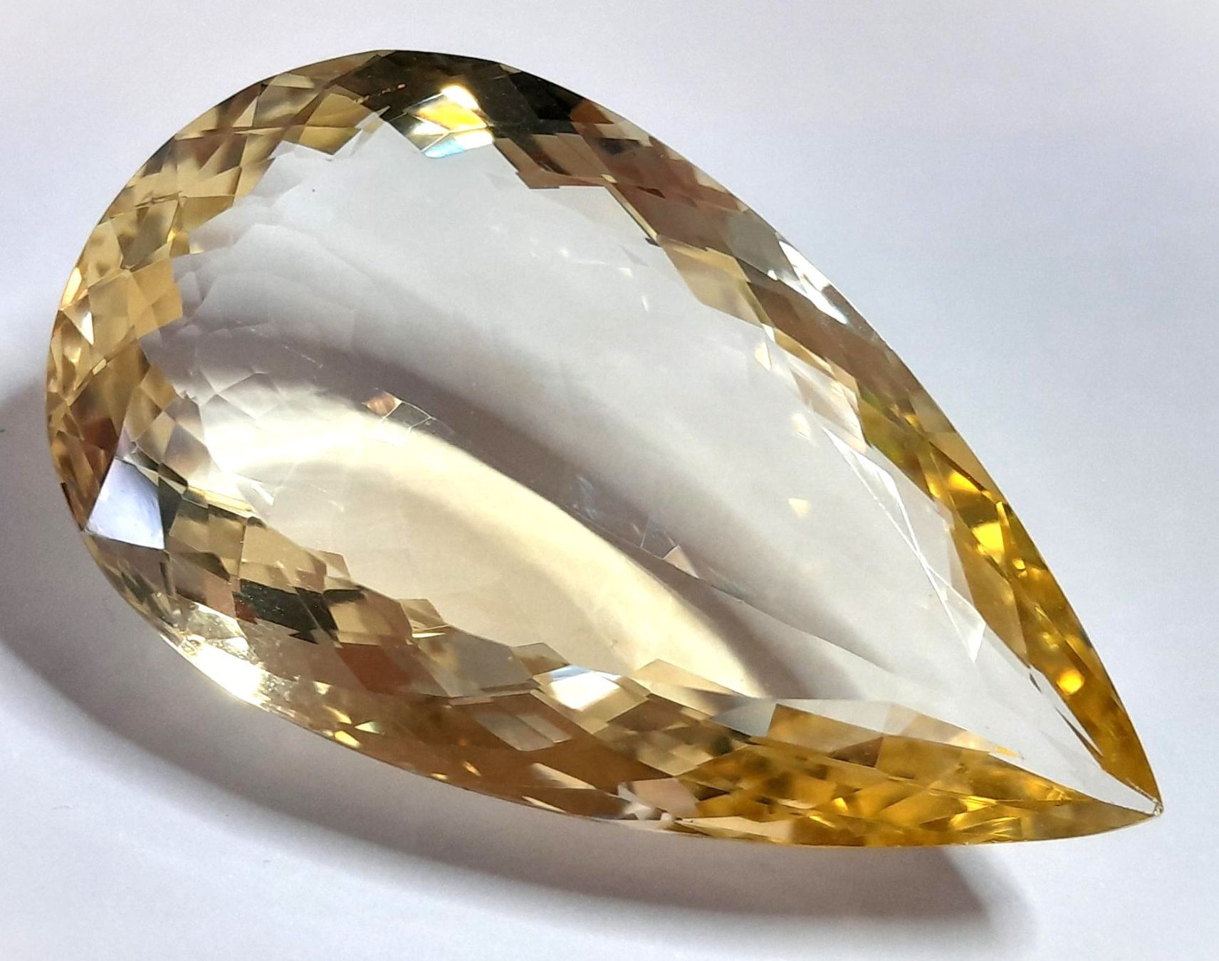 Pietre preziose: Citrine 36.96 ct - Valeur  Fr. 407.- Fr – Nuovo (secondo la descrizione) da Grimisuat venduto da Valgem 3