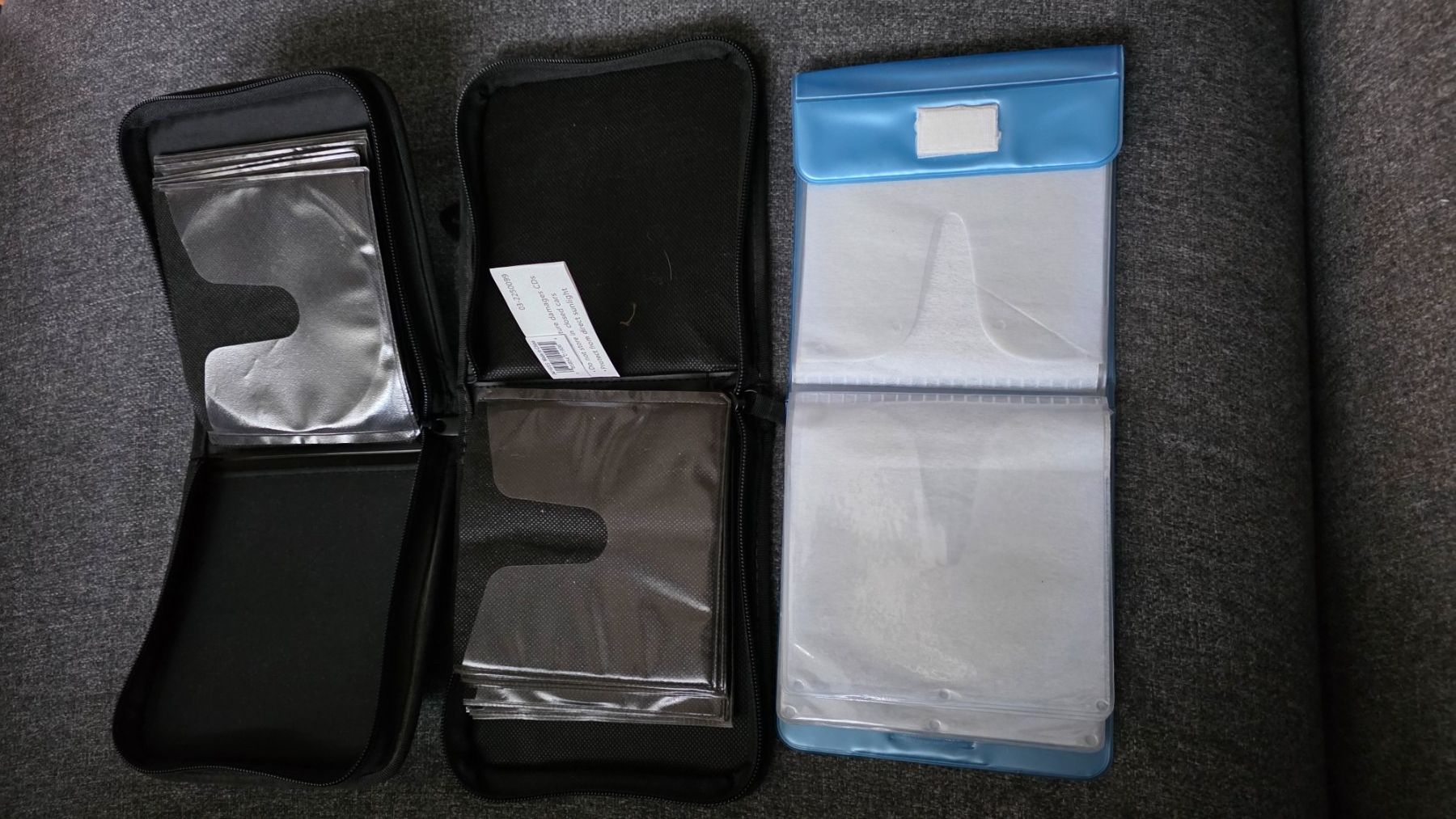 Borse: Lot de 3 pochettes de rangement CD/DVD – Usato da Bionnens venduto da Meg011