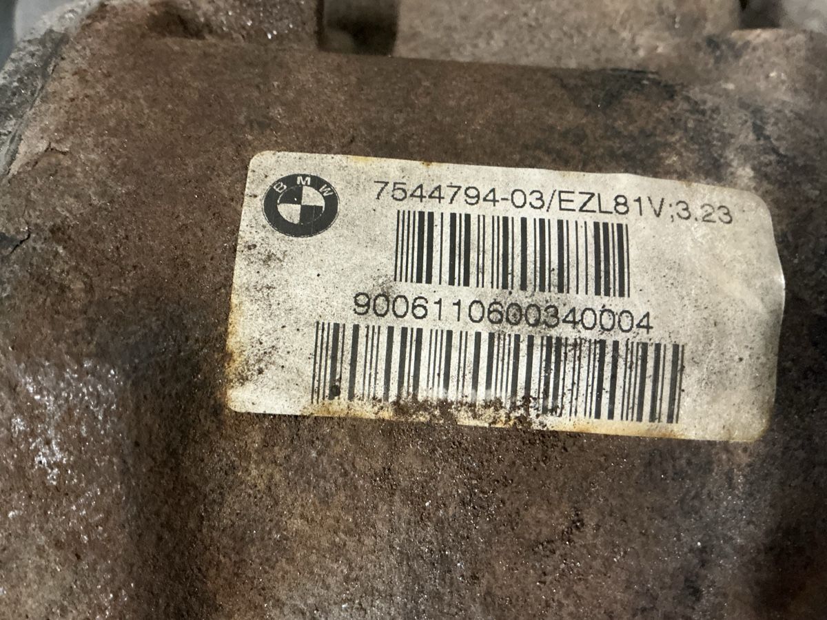 BMW Tutti pezzi di ricambio auto: BMW X3 3.0 sd 2006 Hinterachse – Usato da Schlossrued venduto da Mtimbo7 1