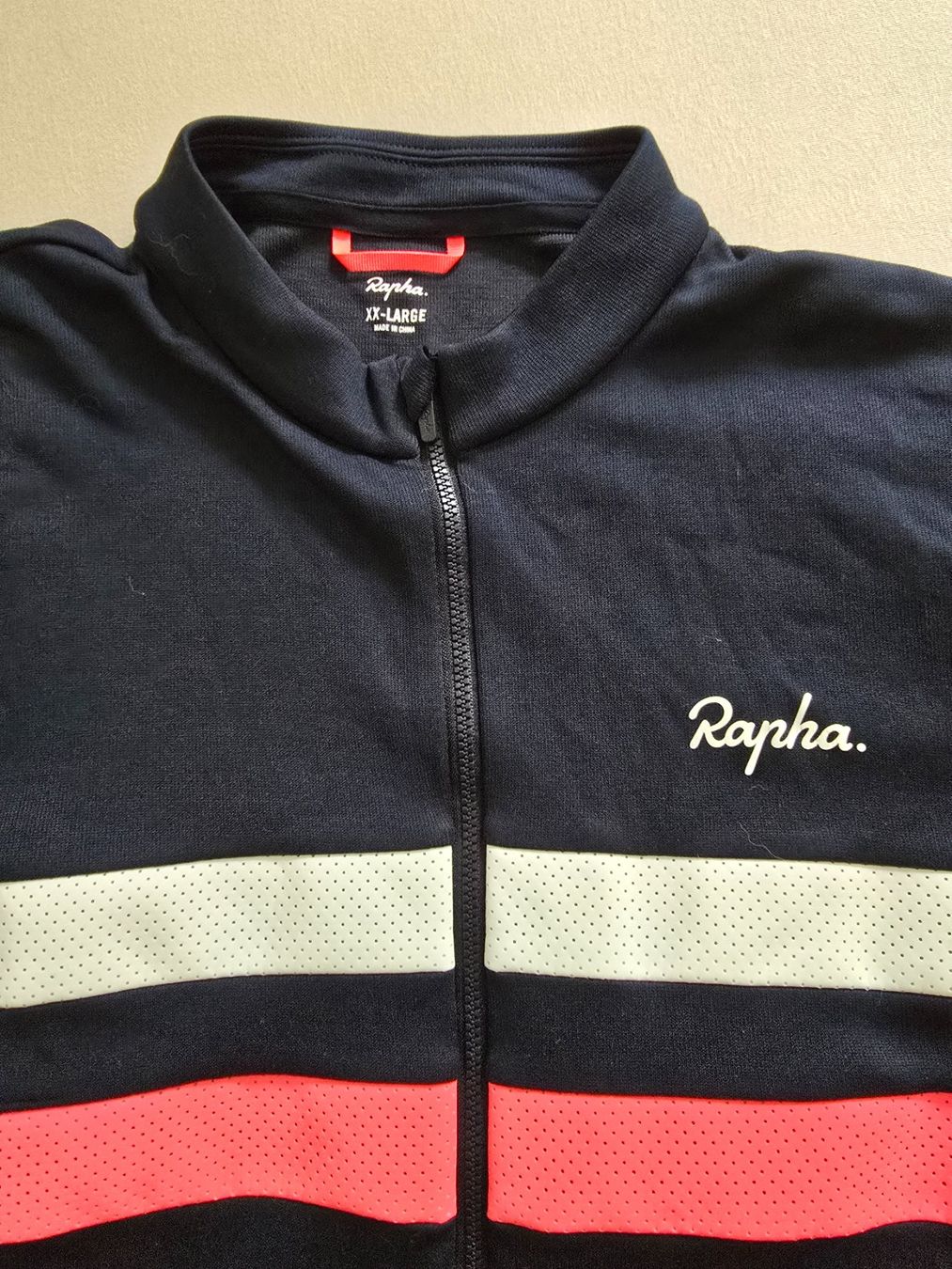 Rapha Leibchen & Hosen: Lot Rapha Jersey et Bib – Gebraucht aus Fribourg von ADGF25 1
