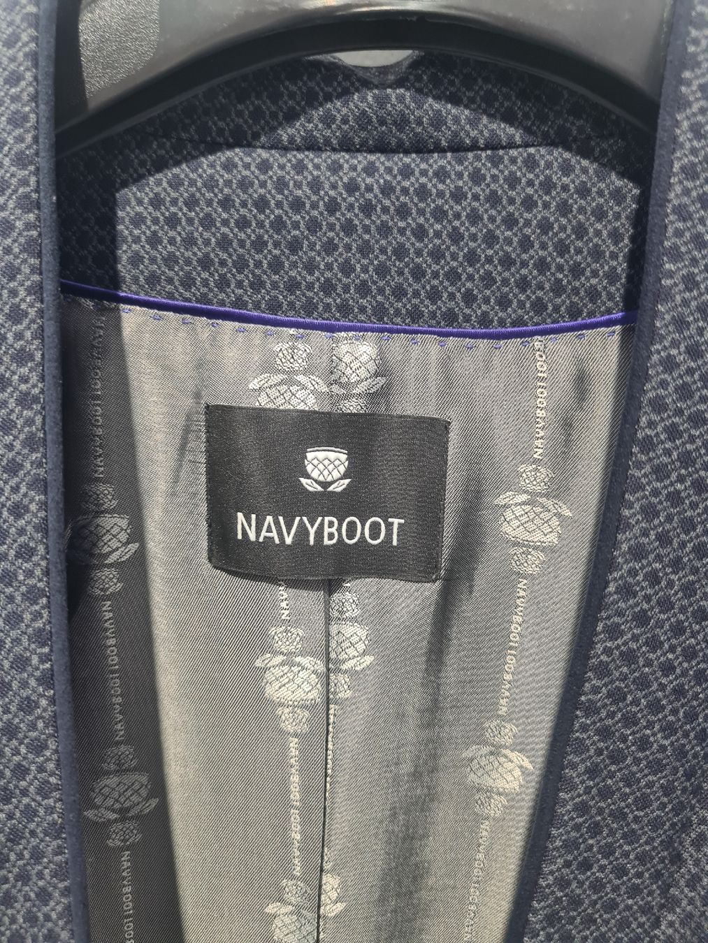 Navyboot Giacche: Damen Blazer Navyboot Grösse 40 dunkelblau gemustert – Usato da Adligenswil venduto da FriedasWelt 1