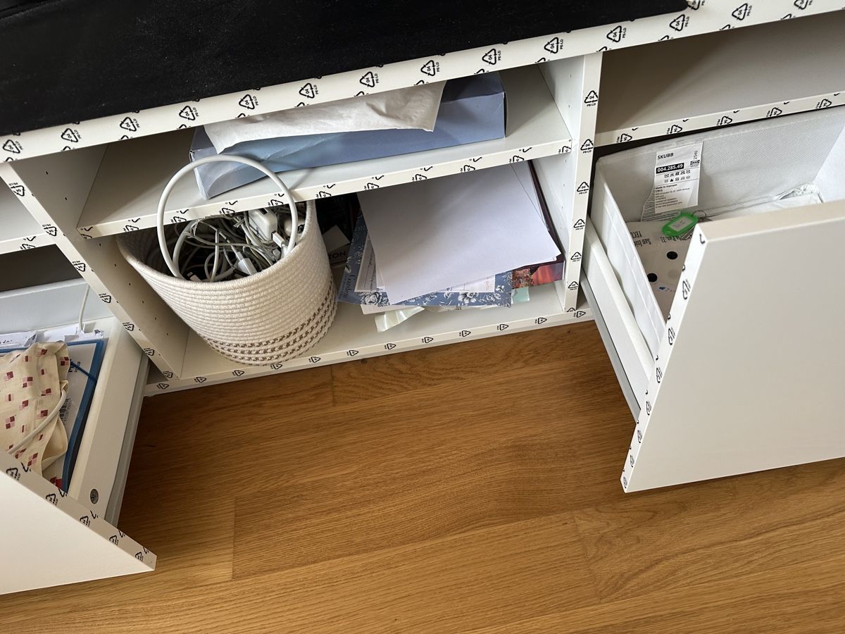 Ikea Mobili TV: BYÅS TV bench, white, 160x42x45 cm – Nuovo (secondo la descrizione) da Zürich venduto da gel_8npg 7