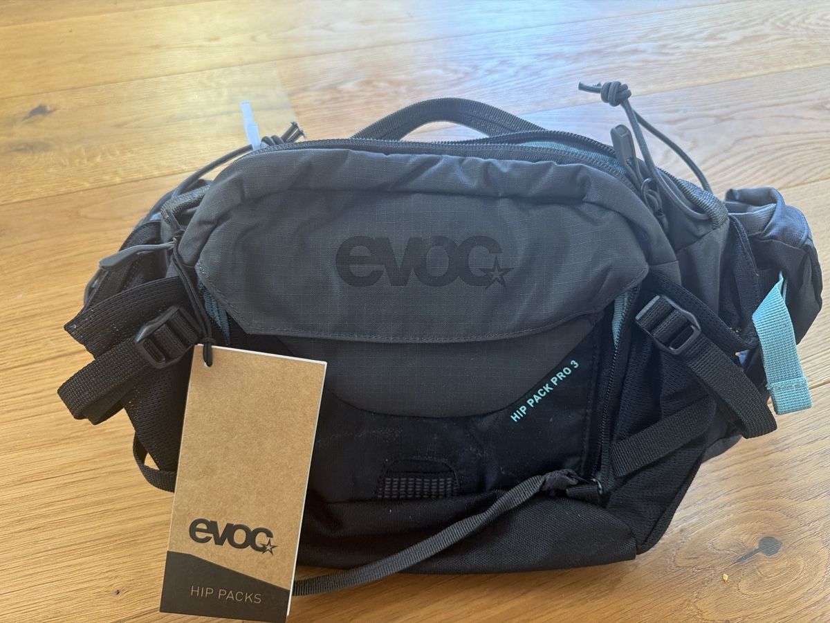 Evoc Zaini: Hüfttasche Evoc Hip Pack Pro 3 - NEU – Nuovo (secondo la descrizione) da Muri AG venduto da User_One