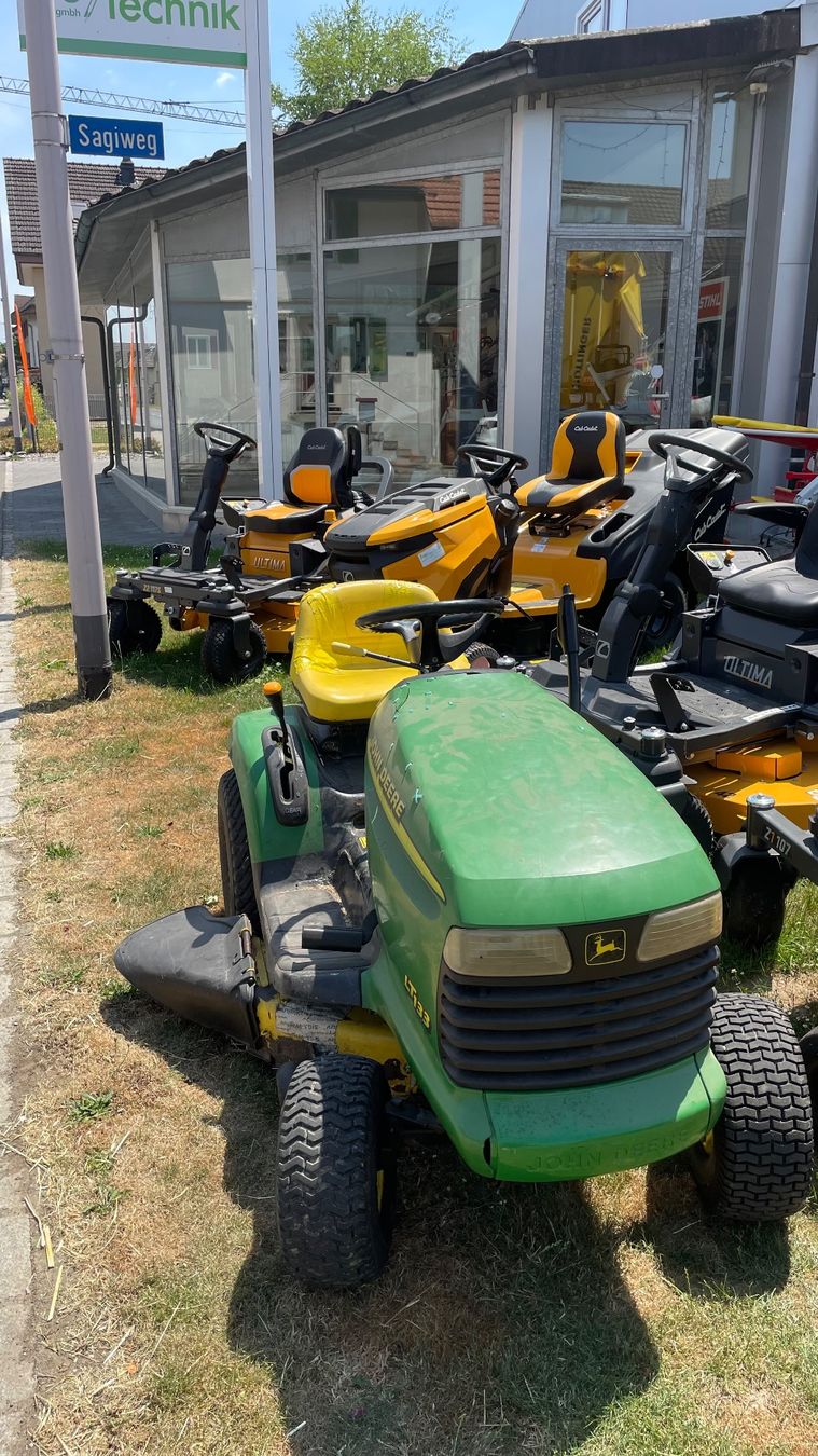 John Deere Tagliaerba: Rasentraktor Aufsitzmäher John Deere LT133 – Difettoso da Ermensee venduto da peterfrey