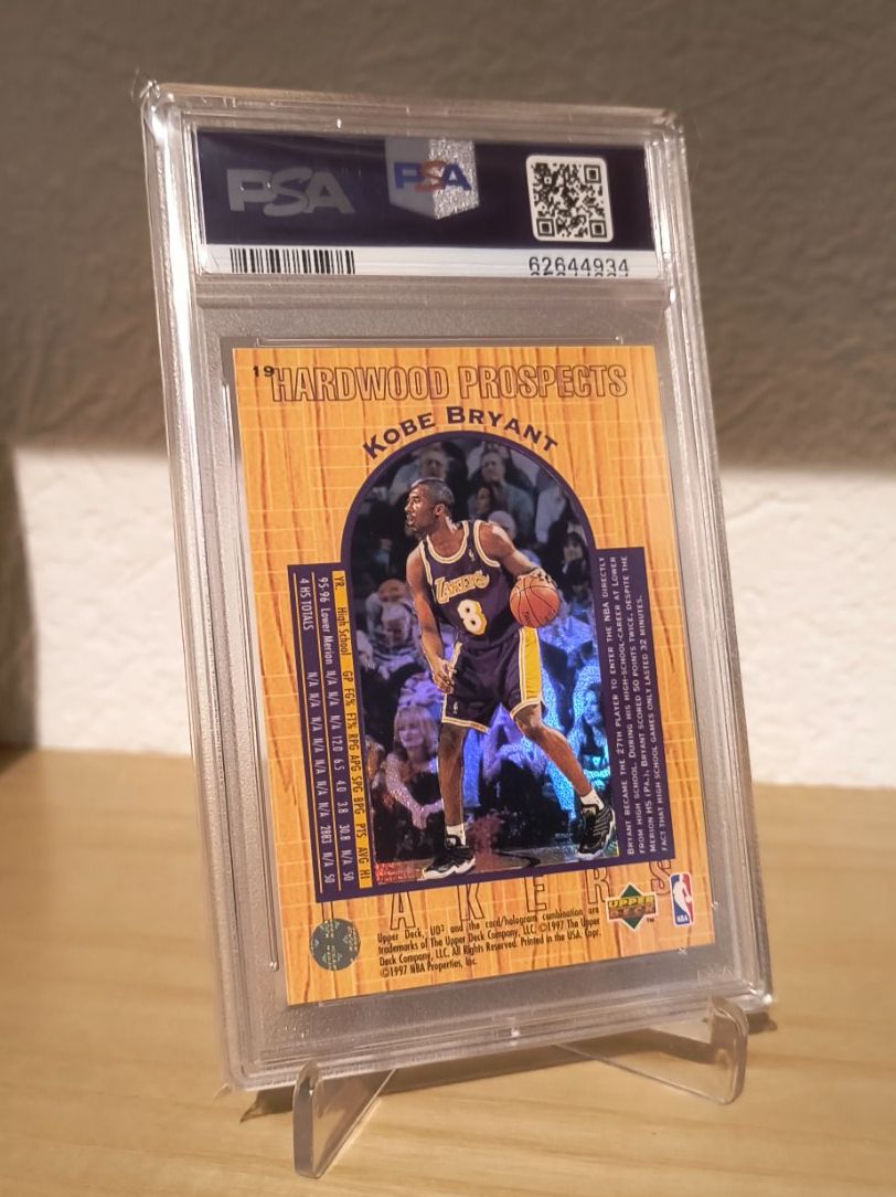 Carte collezionabili: 1996 UD3 Kobe Bryant RC PSA 8 – Usato da Greifensee venduto da Birdman11 1