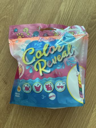 Barbie Color Reveal Set