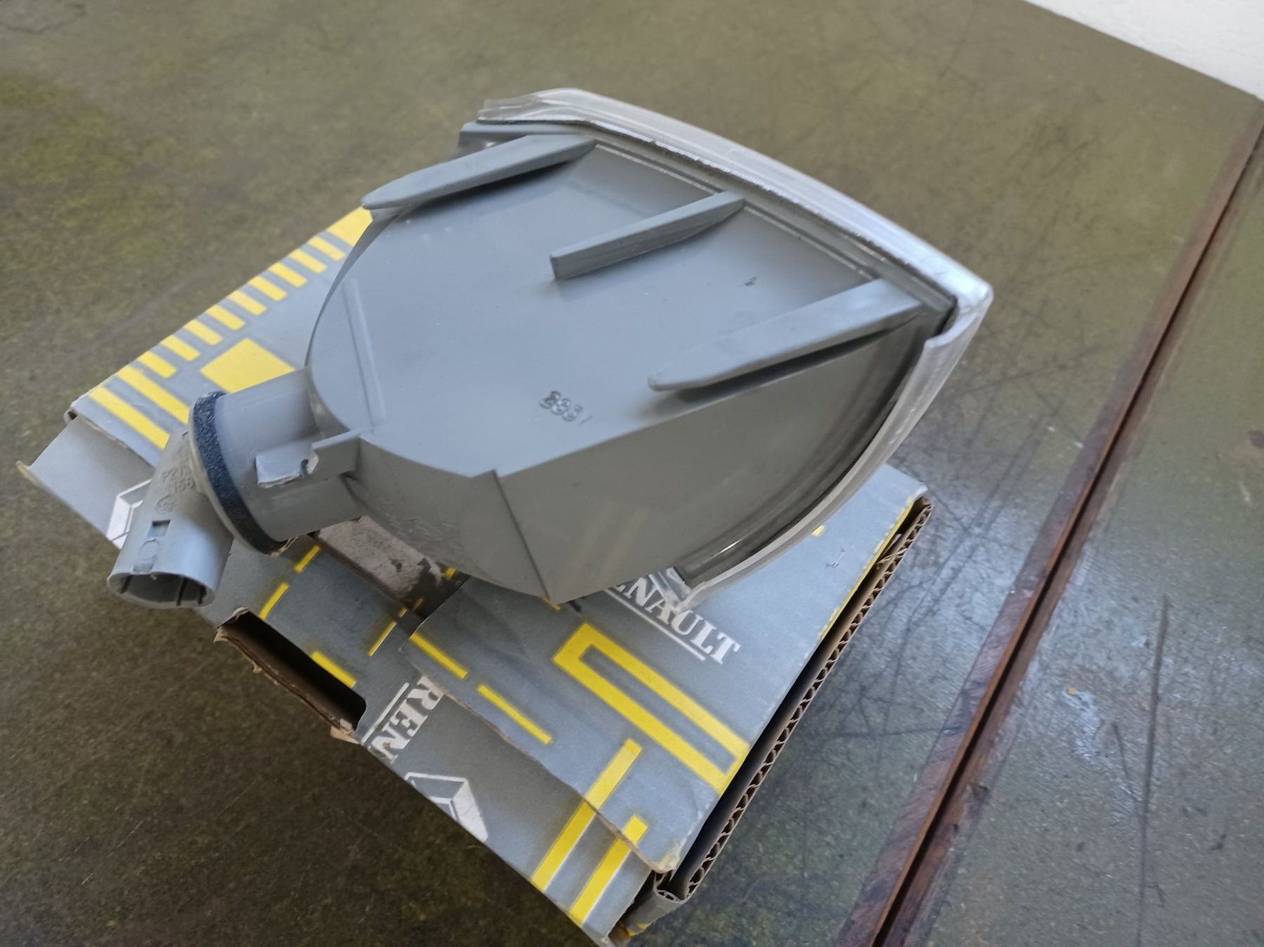 Renault Alle Autoersatzteile: Renault 19 Blinker NEU & OVP – Gebraucht aus Immensee von bubi19 1