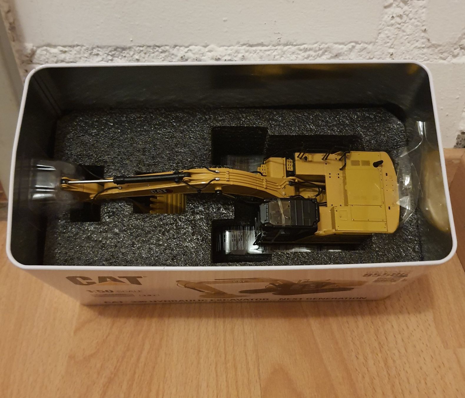 Caterpillar Kit di modellismo & Modellini statici: originalverpackter Caterpillar 1:50 Modell Hydraulik-Bagger – Nuovo e nell'imballaggio originale da Seon venduto da Brasilfan 3