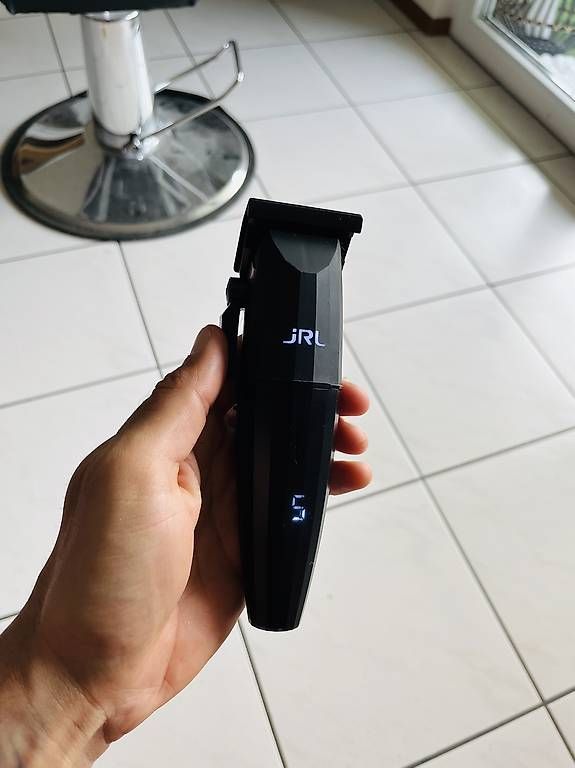 Accessori per capelli: TAGLIA CAPELLI PROFESSIONALI  – Usato da Locarno venduto da rod_kw9z 1