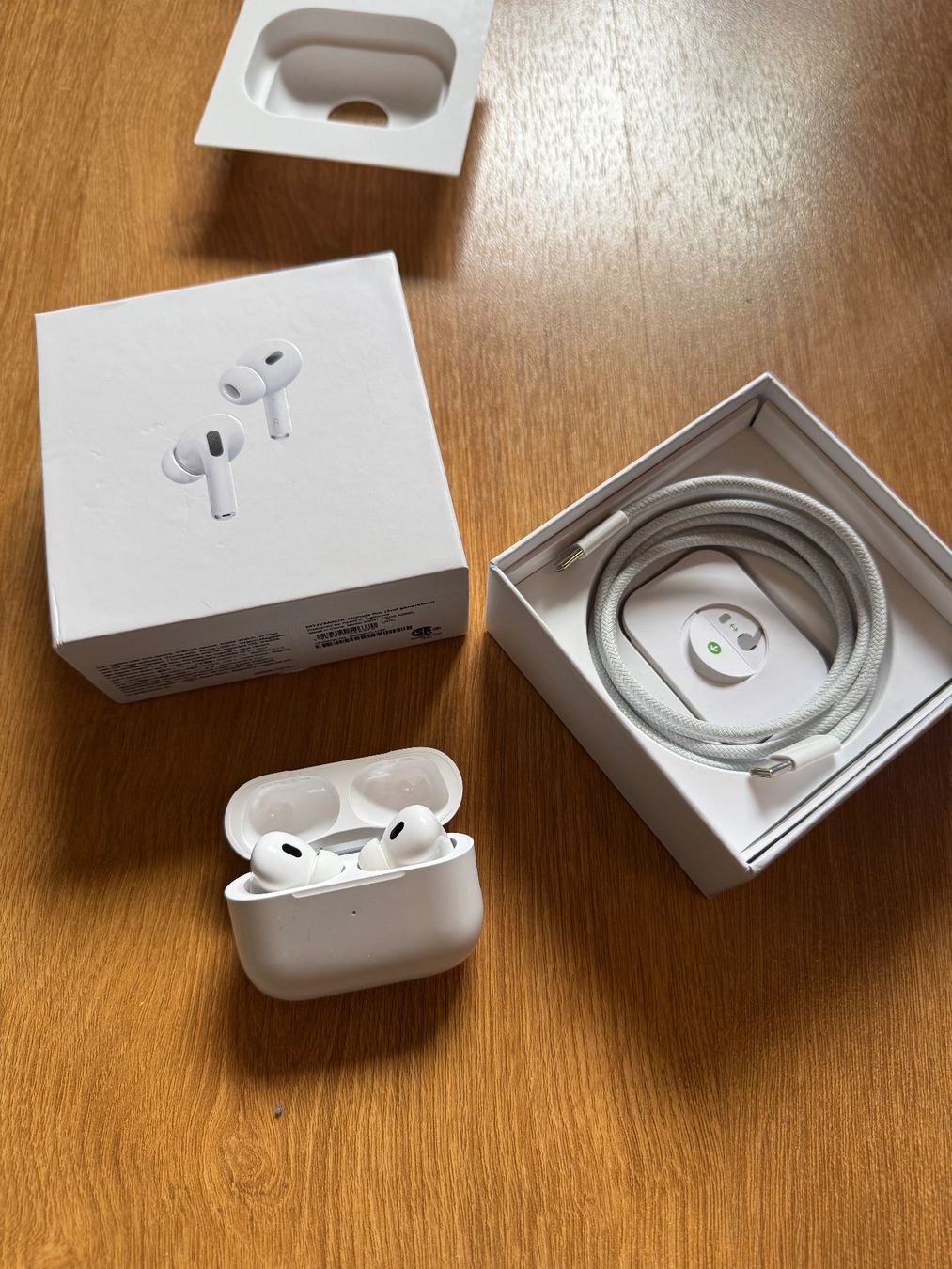Apple Kopfhörer: Airpods Pro (2.Gen / USB-C) – Gebraucht aus Madiswil von Flx_hllr 3