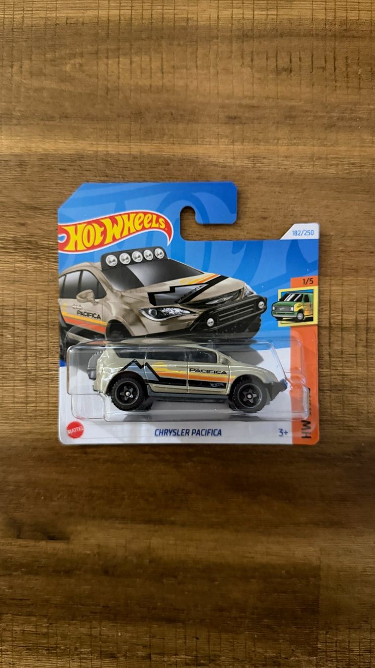 Hot Wheels Modellautos: Hot Wheels Chrysler Pacifica - 182/250 – Neu und originalverpackt aus Opfikon von andi_campi
