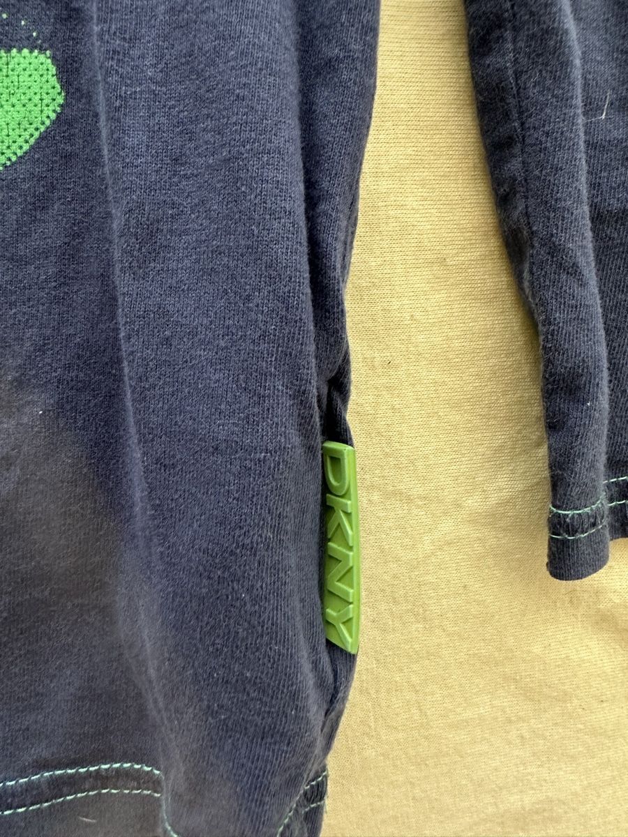 DKNY Hemden, T-Shirts & Polos: DKNY T-Shirt – Gebraucht aus Dürrenroth von tvy_bh56 3
