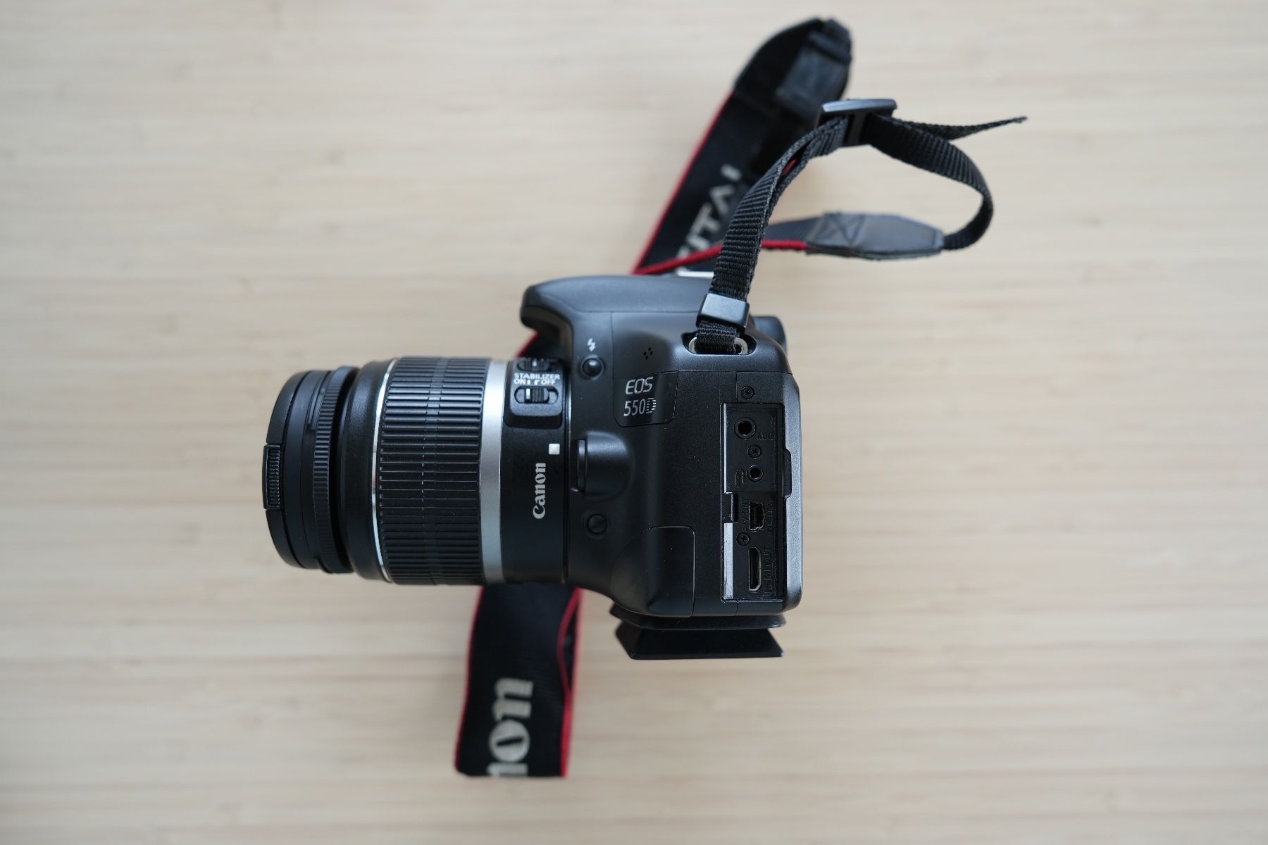 Canon Fotocamera: Canon EOS 550D DSLR Bundle mit viel Zubehör – Usato da Horgen venduto da sim_m5pj 4