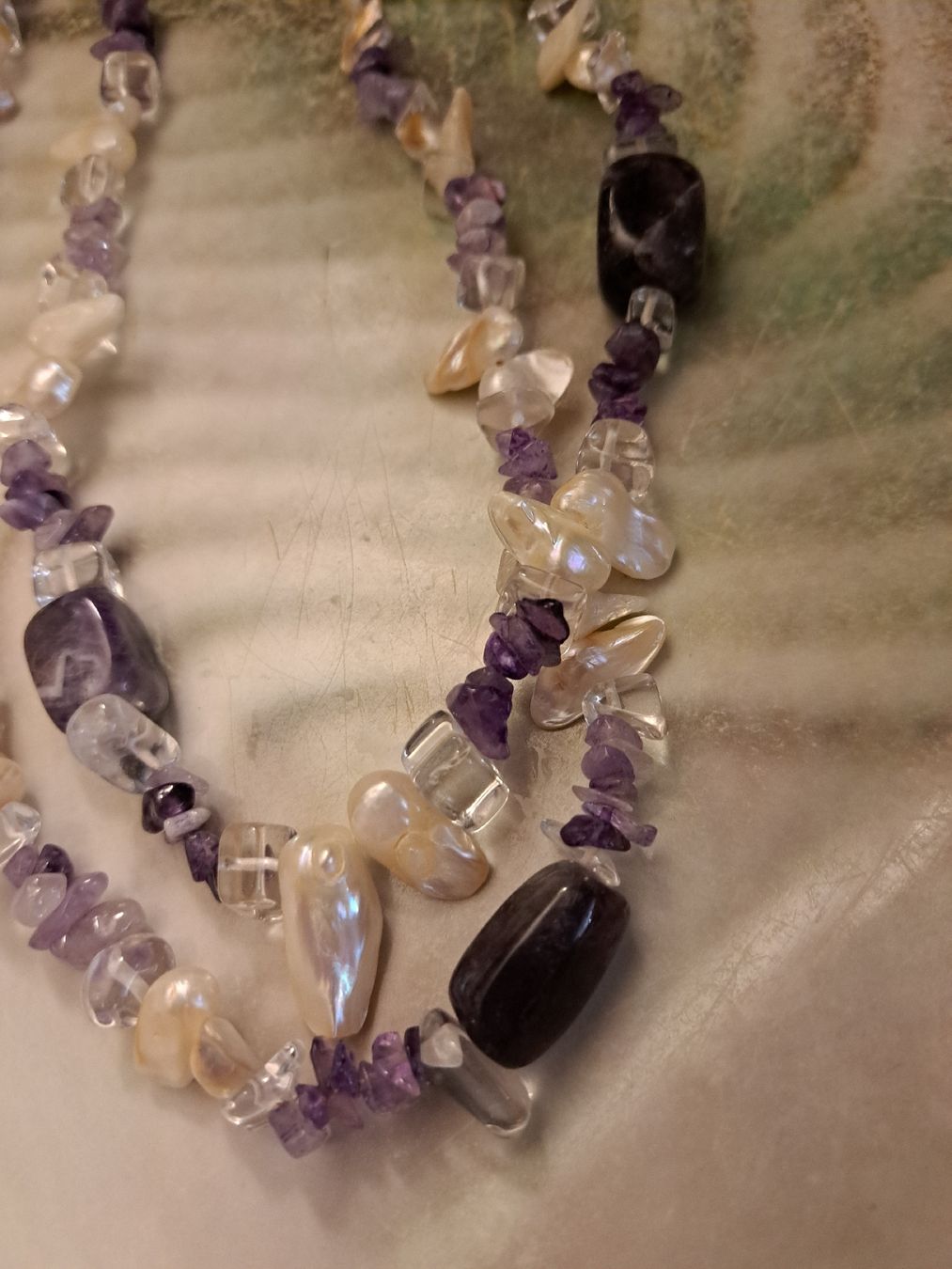 Catenine: Schönes collier mit Bergkristallen/Perlenmutter/Ametistten. – Usato da Wolfhausen venduto da fab_58yr 2