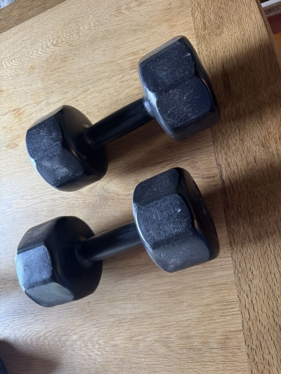 Manubri & Pesi: 2 Hanteln von K-Tec 5Kg – Usato da Grindelwald venduto da yoloflip45