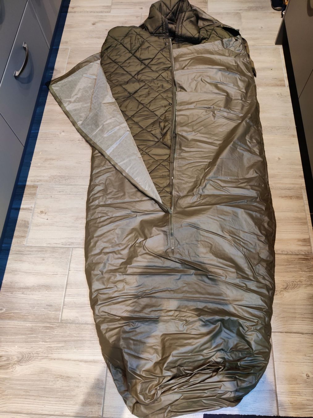 Schlafsäcke: Militärschlafsack Schweizer Armee – Gebraucht aus Guggisberg von ele_k7vb 2