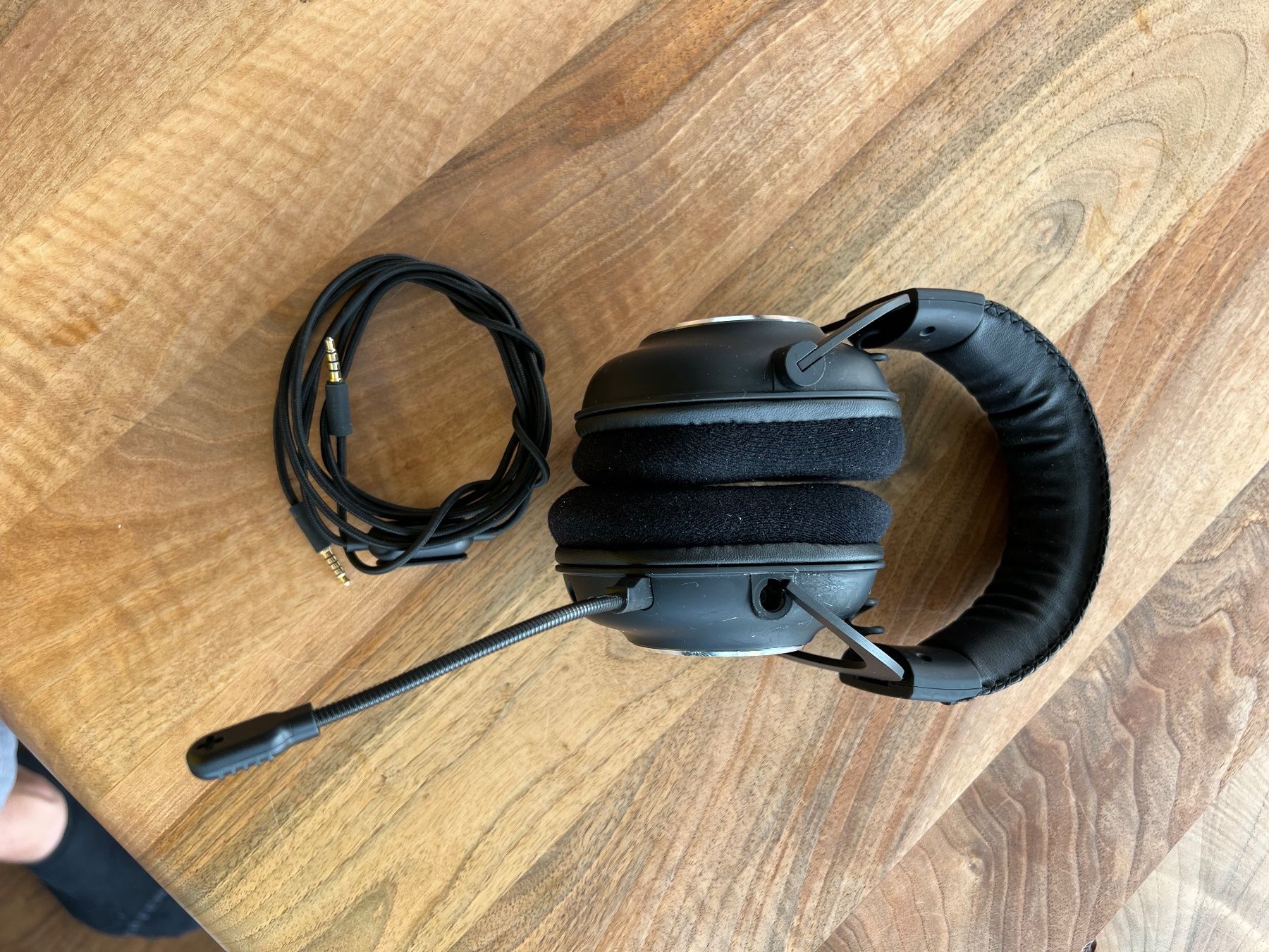 Logitech Kopfhörer: Logitech G PRO Gaming Headset Mikrofon Kabel defekt – Defekt aus Kehrsiten von Schori8