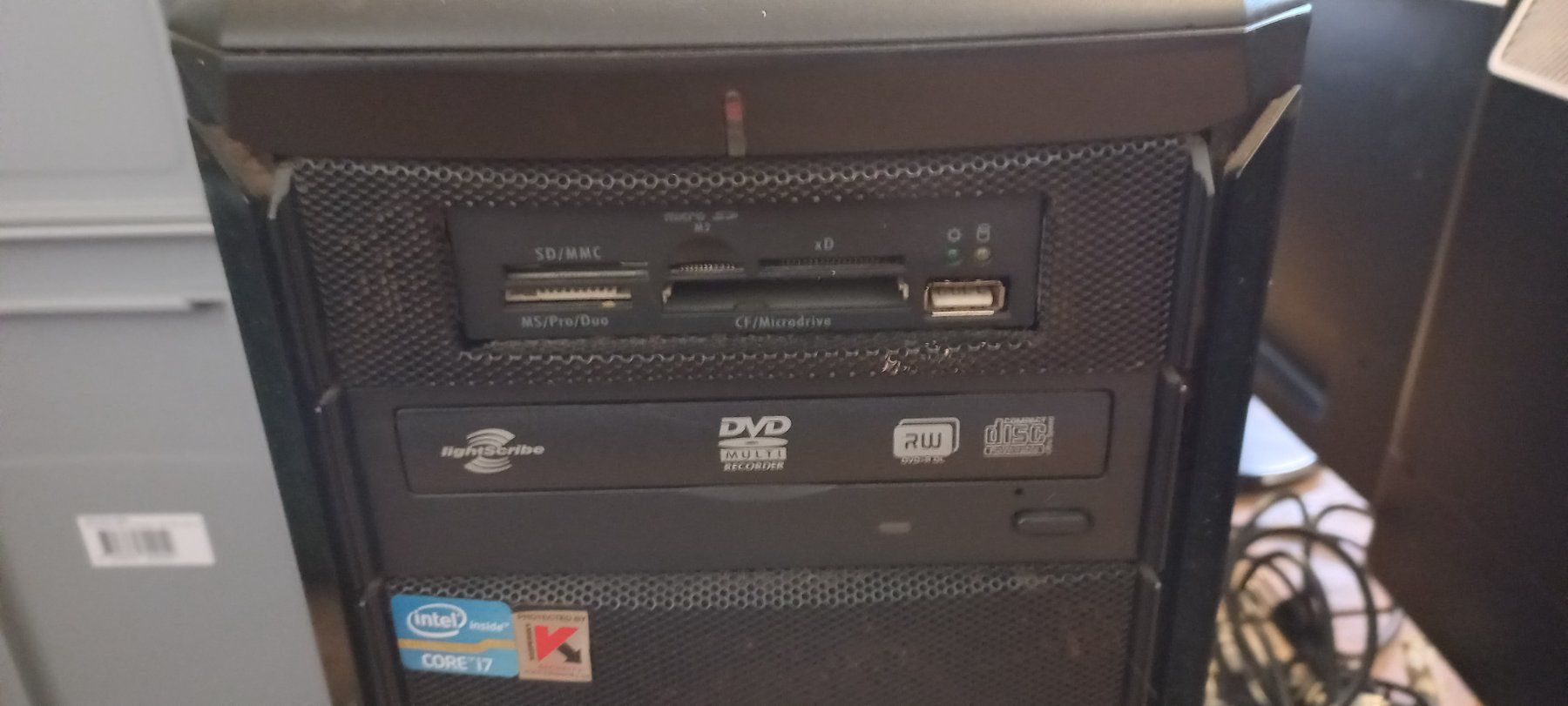 PC: PC-Tower mit zwei Monitoren und mehr... – Usato da Brüttelen venduto da Meer69 3