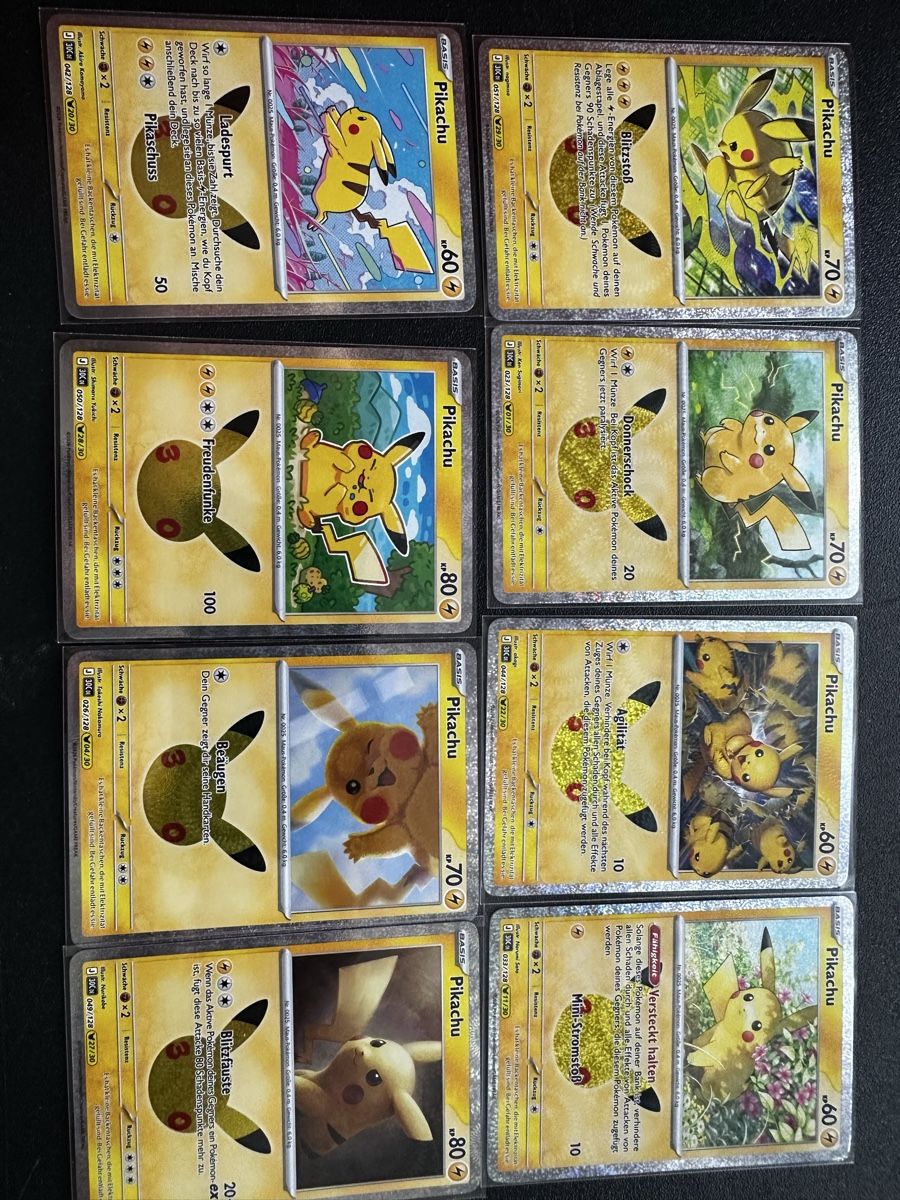 Pokémon Carte collezionabili: Pokémon 30th anniversary Pikachu Holo – Nuovo (secondo la descrizione) da Rüschlikon venduto da kia_2cm2