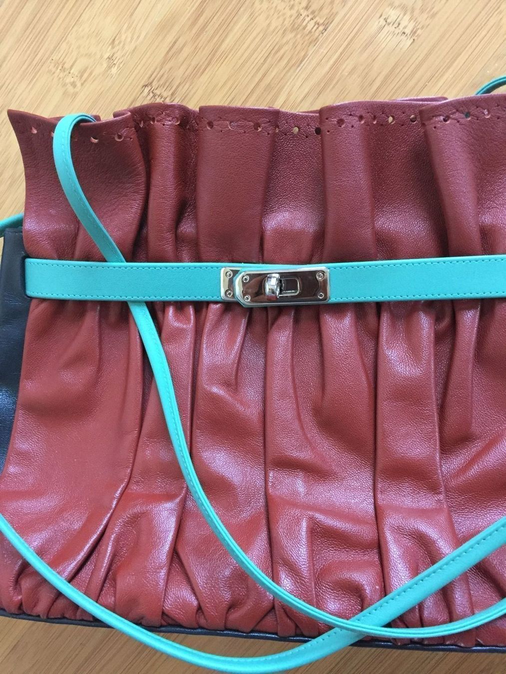 Borse da donna: Tolle Lederhandtasche – Nuovo (secondo la descrizione) da Belp venduto da Bverona 2