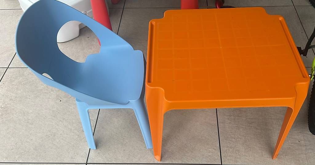 Tavoli: Tavolino+sedia – Usato da Rivera venduto da ren_fm2w