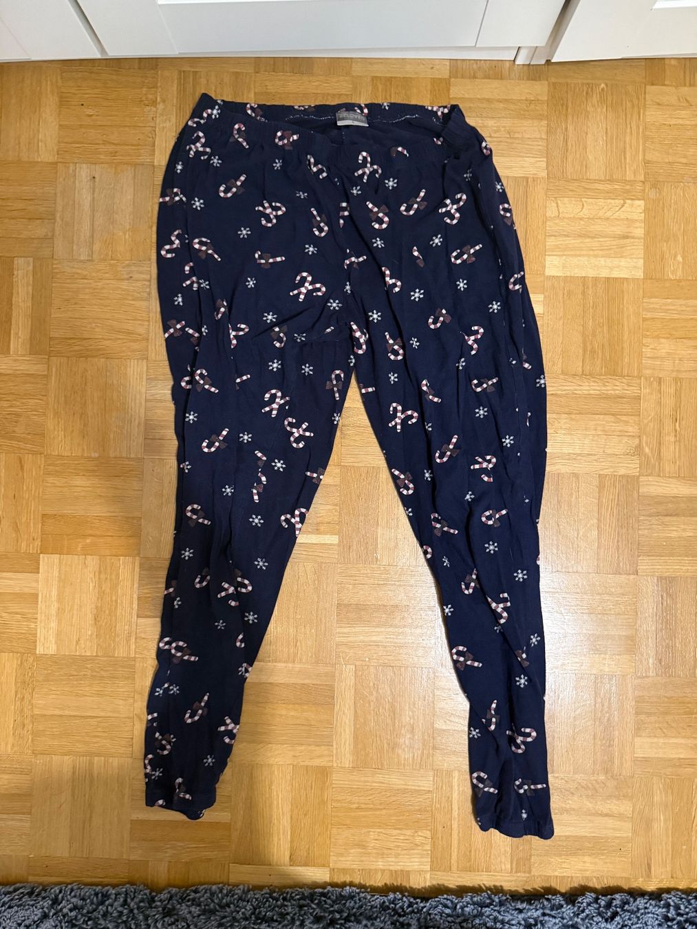 Negligees & Pyjamas: Pyjama-hosen Set – Gebraucht aus Dübendorf von sof_y5dt 8