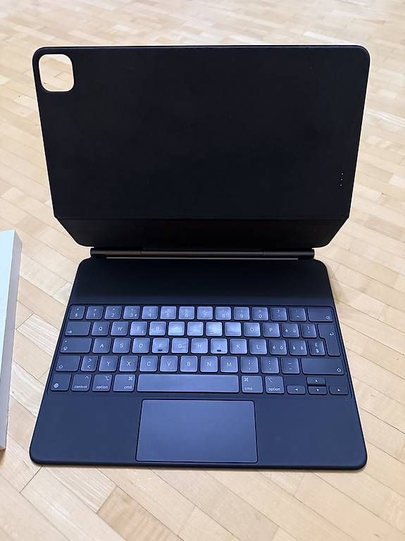 Tastaturen: original Apple iPad Magic Keyboard 12.9" Model A2480 – Gebraucht aus Scherzingen von polini42 1