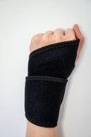 Neu, originalverpackt! Handgelenkbandage schwarz verstellbar
