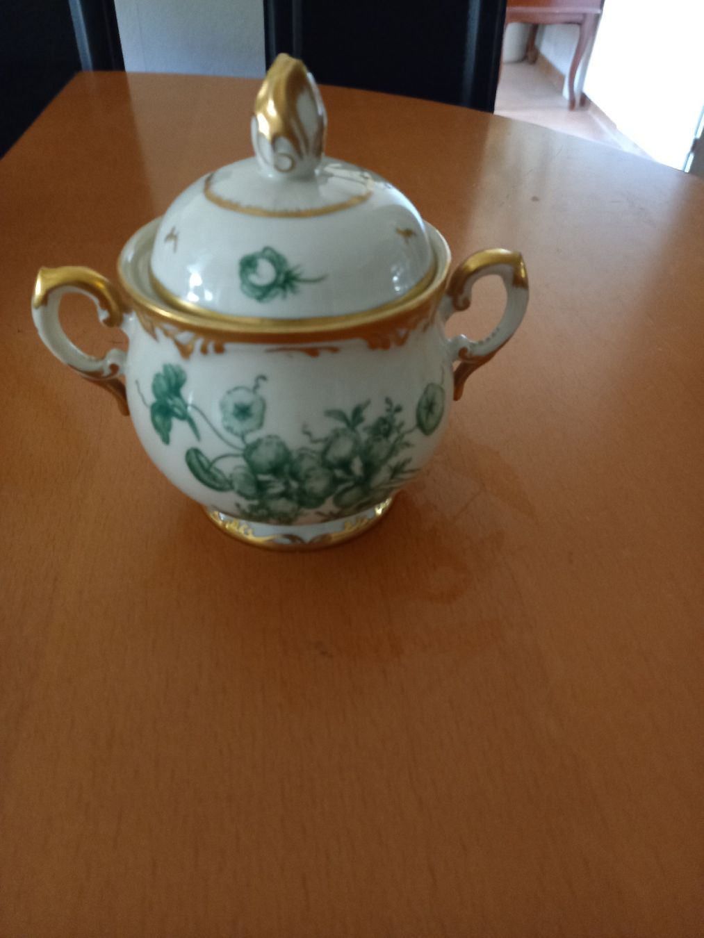 Set di piatti: Antik Handgemalt Swiss Langenthal Kaffeeset 1946 – Usato da Bern venduto da Imamrashed 5