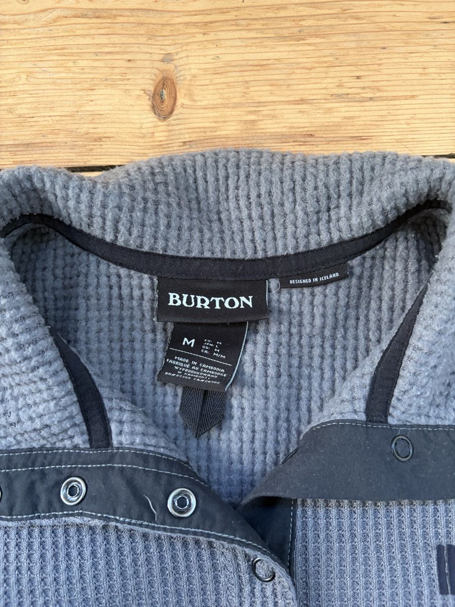 Burton Pullover & Sweatshirts: Damen Pullover grau Burton Grösse M – Gebraucht aus Baden von cel_twh9