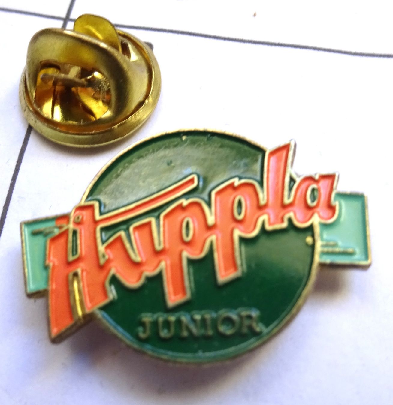 Plaquettes & Badges: PIN HUPPLA  Junior – D'occasion à Utzenstorf par BUtter81