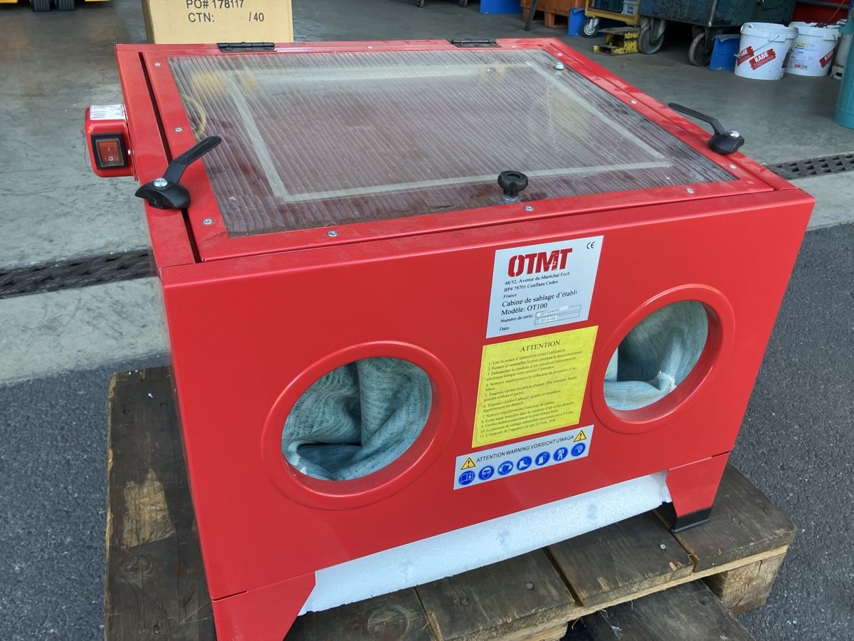 Tutte le macchine: Sandstrahlkabine OTMT Modell OT100  – Nuovo (secondo la descrizione) da Uerkheim venduto da Dealer-4813