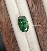 2.65ct Vivid green Tsavorite Garnet 10.5x6.5 mm Oval Cut