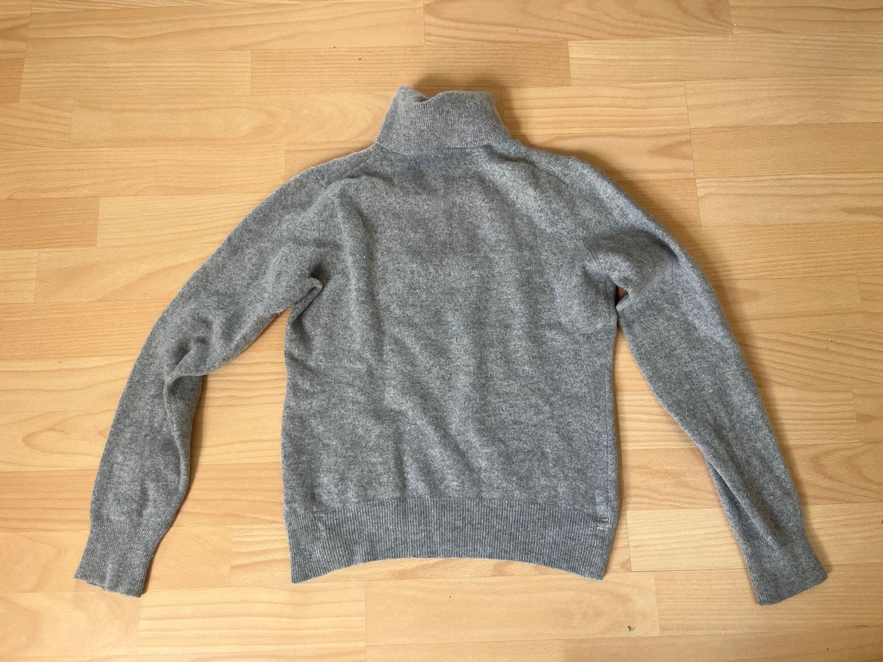 Maglioni & Felpe: Rollkragenpullover Cashmere, Grösse XS/S – Usato da Heerbrugg venduto da R.St27