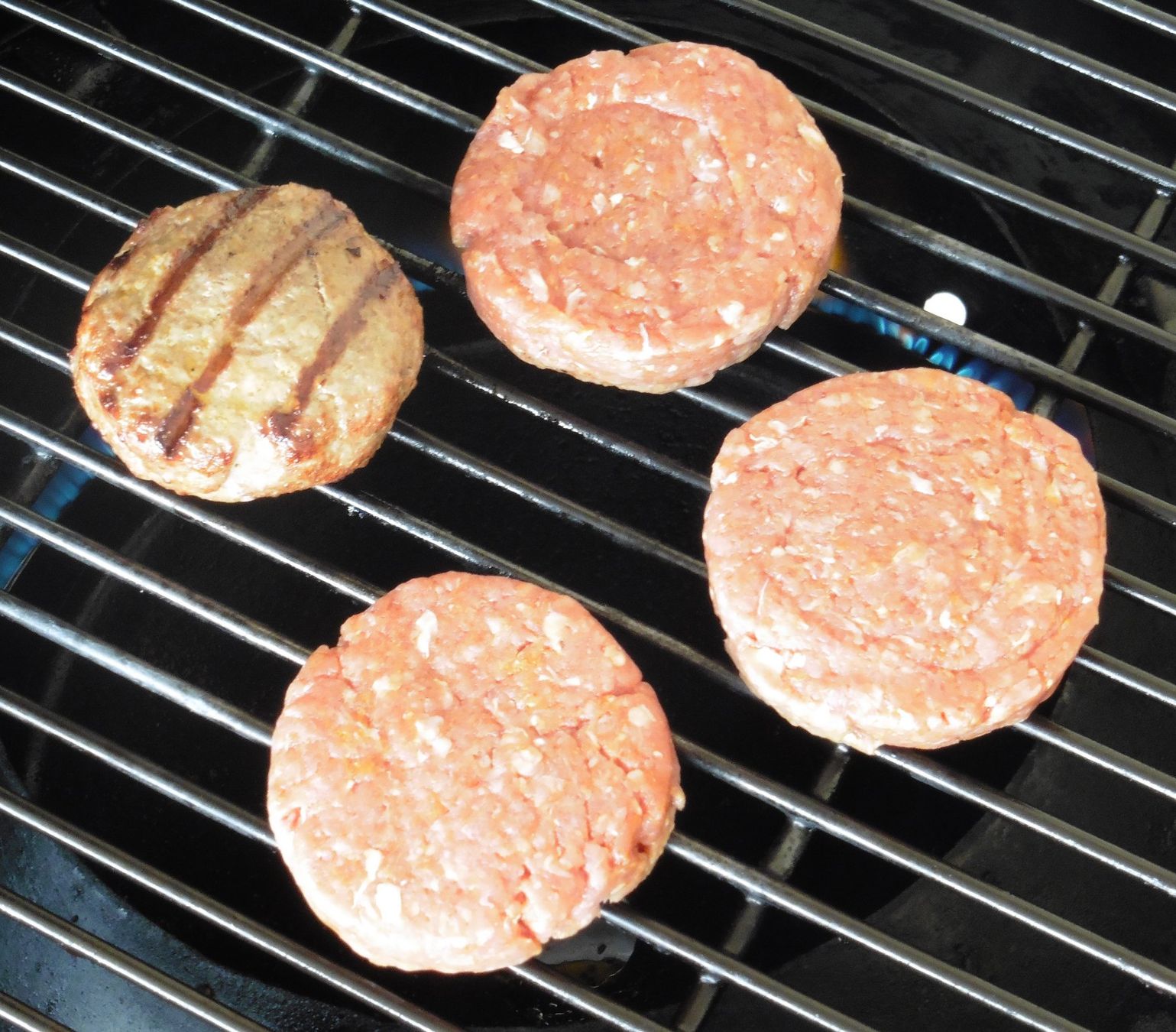 Küchengeräte: Hamburgerpresse GW – Neu und originalverpackt aus Meilen von gwunderfitzig 4