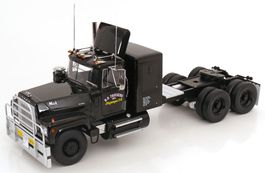 MACK RL 700l 1974 RUBBER DUCK MIT FIGUR 1:18 ROAD KINGS