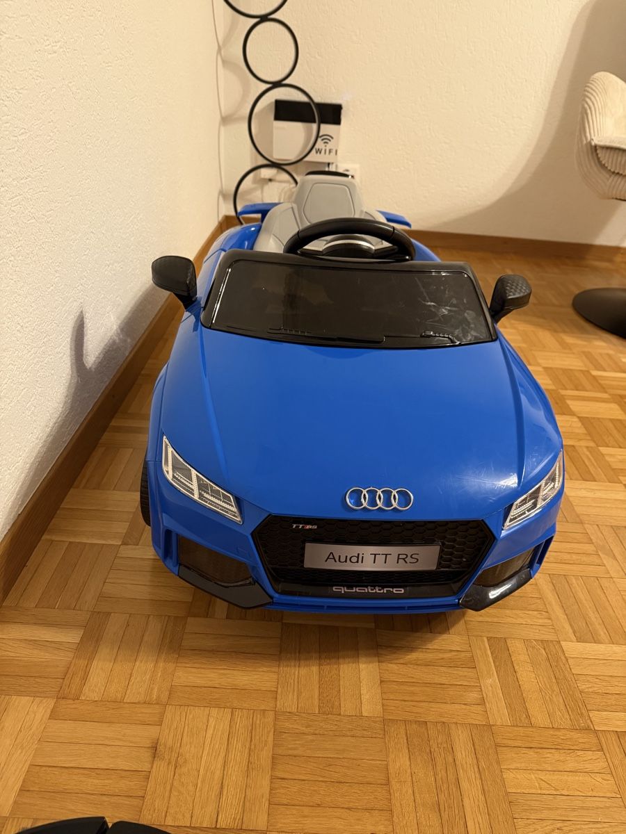 Veicoli per bambini: AudiTT RS Kinder Elektroauto blau – Usato da Schlieren venduto da adi_grp6 4