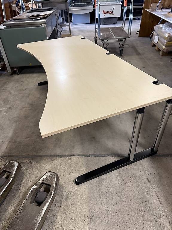 Scrivanie: Bürotisch Stabil höhenverstellbar – Usato da Burgdorf venduto da dkwhummel