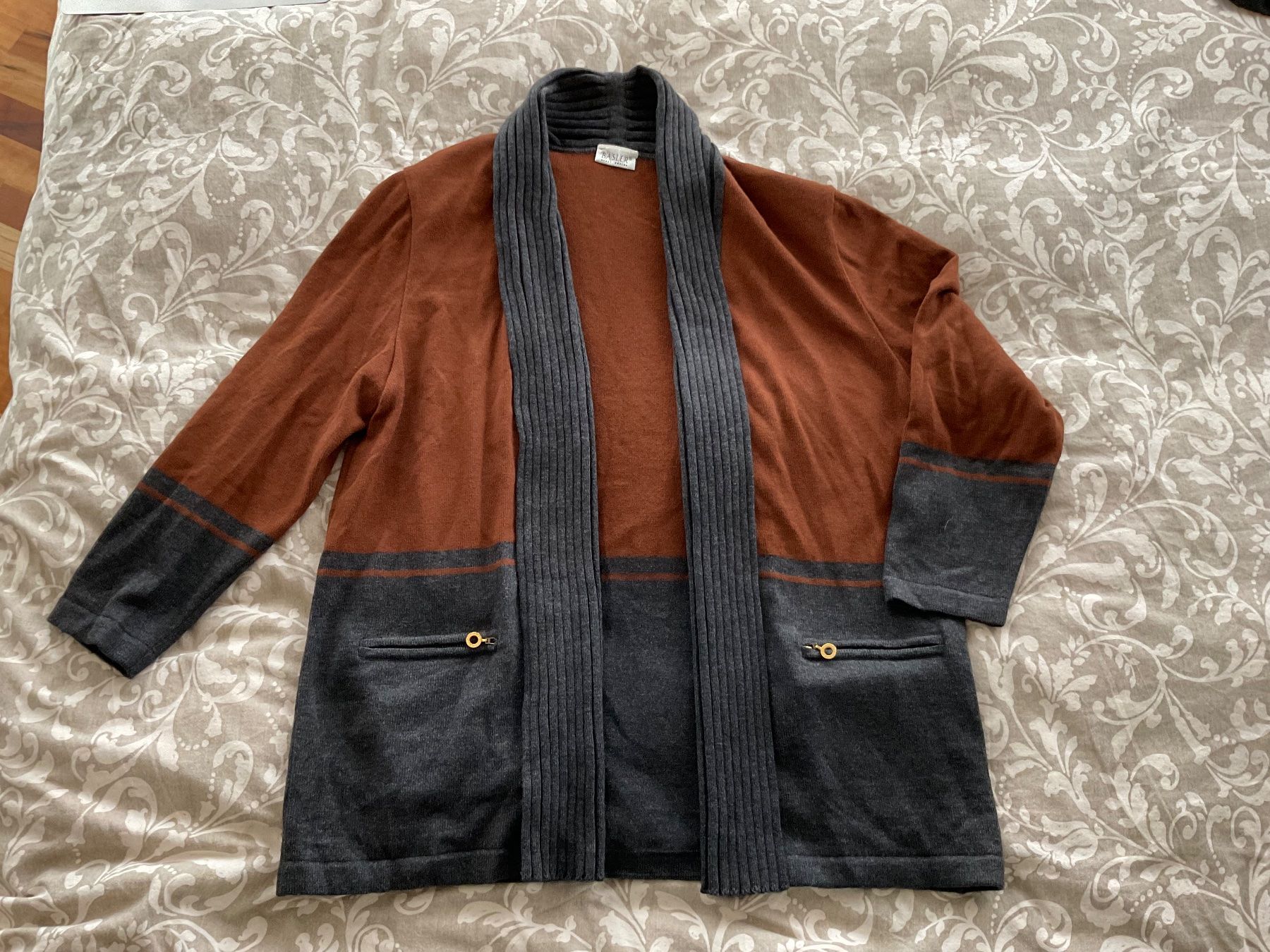 Basler Jacken: Strick Jacke von Basler ( Gr. 44 ) – Gebraucht aus Rümlang von euqinom16