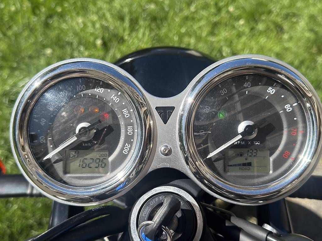 Route: Triumph Bonneville T120 – D'occasion à Genève par ubi_ck2g 3