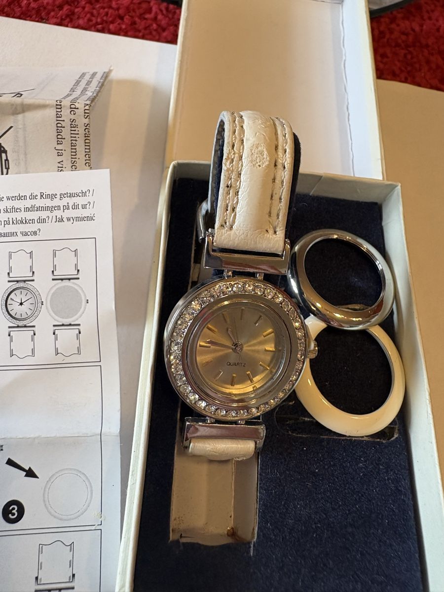 Orologi: Damen Uhr Quartz um 1980 – Usato da Murten venduto da Tzaugg 1