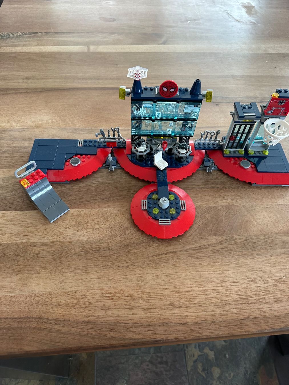 Lego Giocattoli: LEGO Spider-Man Hauptquartier 76175 – Usato da Boswil venduto da Roy67 3