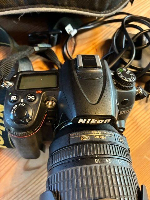 Nikon Kamera: A Vendre: Nikon D7000 avec objectifs – Gebraucht aus Arbaz von Cpp0 4