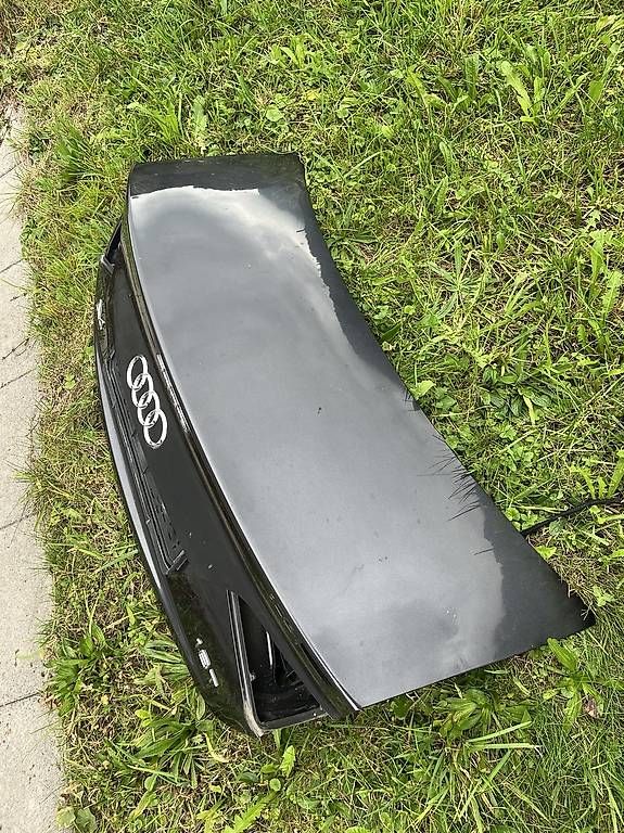 Tutti pezzi di ricambio auto: audi a4 b8 heckklappe – Usato da flühli venduto da squ_fn8p 1