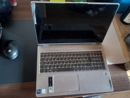 Lenovo Ideapad Flex 5i 16'' defekt